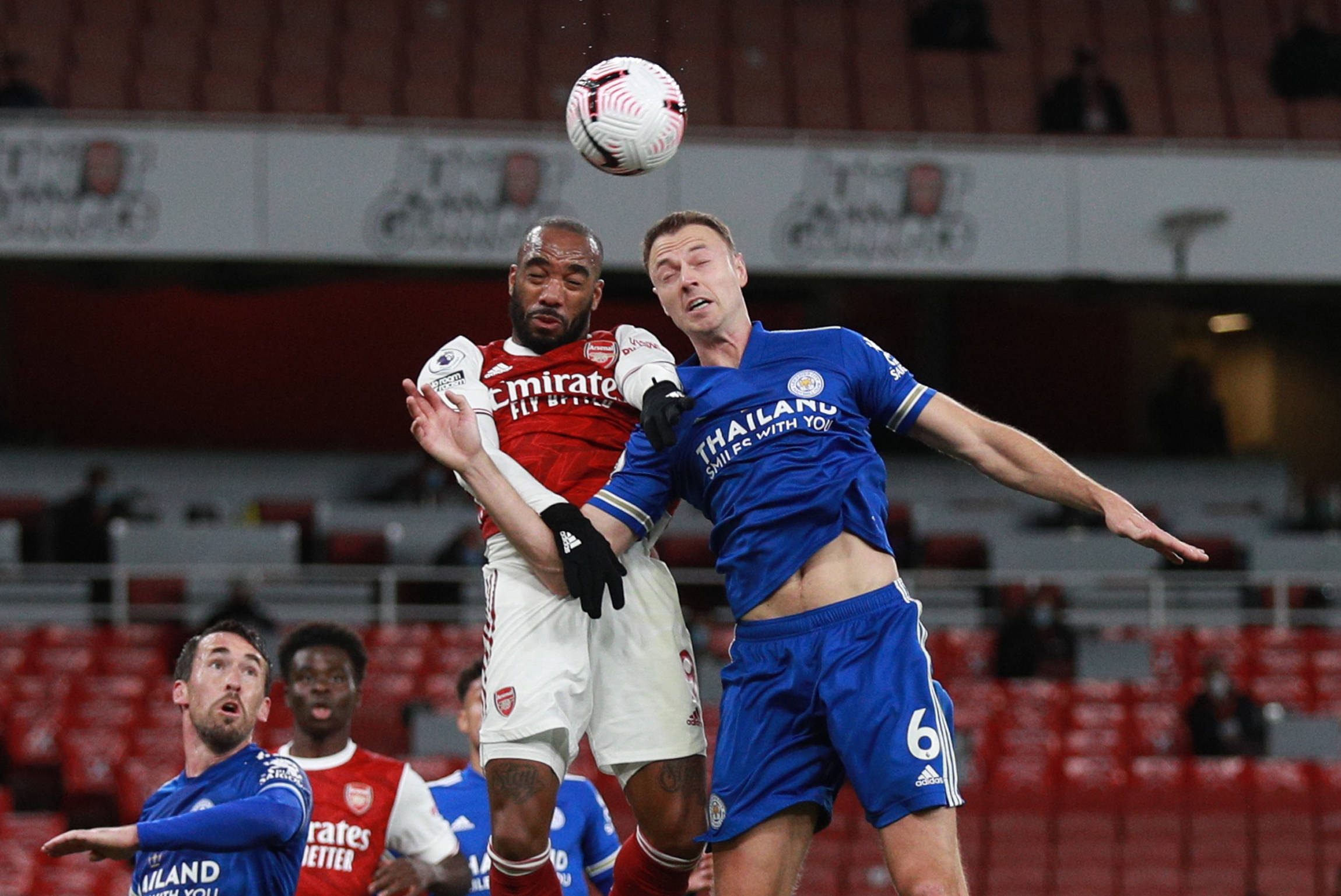 场球衣以红 场球衣以红